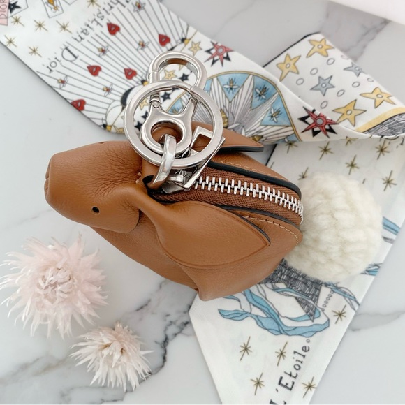 Handmade rabbit coin purse - Picture 2 of 3